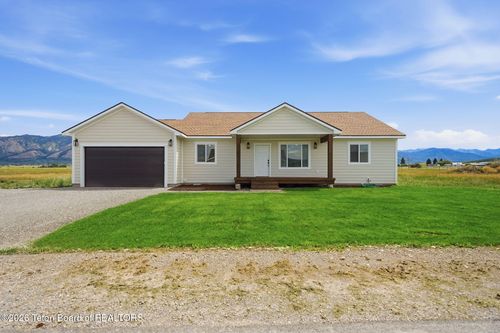 146 Rusty Springs Ln, Thayne, WY, 83127-9009 | Card Image