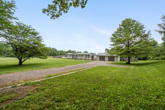 100 Finley Rd, House other with 3 bedrooms, 2 bathrooms and null parking in Albion MI | Image 7