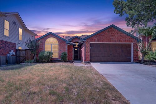 425 Wentworth Dr, Flower Mound, TX, 75028-7265 | Card Image