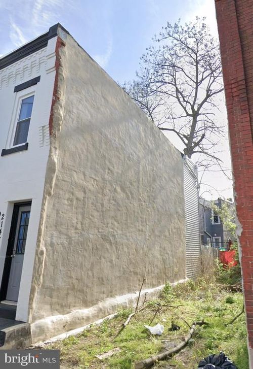 2143 N Dover St, Philadelphia, PA, 19121-1211 | Card Image