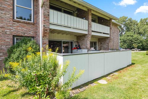 apt-101-230 Ledgewood Cir, Burlington, VT, 05401-5975 | Card Image