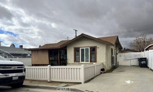 481 Martin St, Banning, CA, 92220-5620 | Card Image