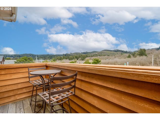 APT-201 - 123 S Hemlock St, Condo with 3 bedrooms, 2 bathrooms and null parking in Cannon Beach OR | Image 36
