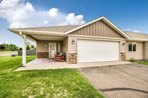 421 4th Ave Se, Saint Joseph, MN, 56374-9567 | Card Image