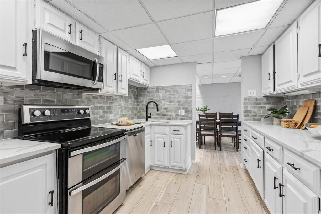 Golden Oak , Dallas, TX 75234