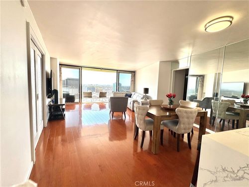 2801-700 E Ocean Blvd, Long Beach, CA, 90803-2521 | Card Image