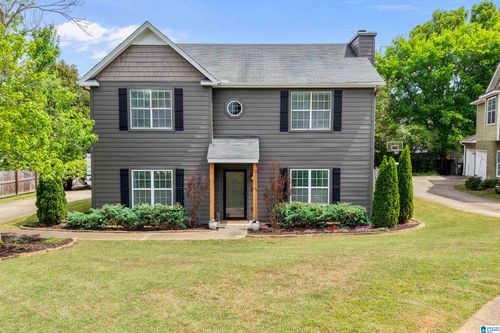 111 Ivy Cir, Pelham, AL, 35124-1998 | Card Image