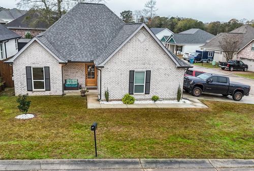 100 Iberville Pl, Carriere, MS, 39426 | Card Image