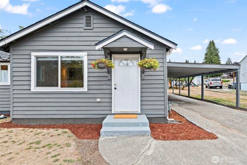 2426 Ne 30th St, Bremerton, WA, 98310-5323 | Card Image