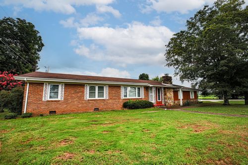 300 Webster St, Muscle Shoals, AL, 35661-2014 | Card Image