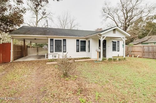 2219 19th Ave, Gulfport, MS, 39501-4746 | Card Image