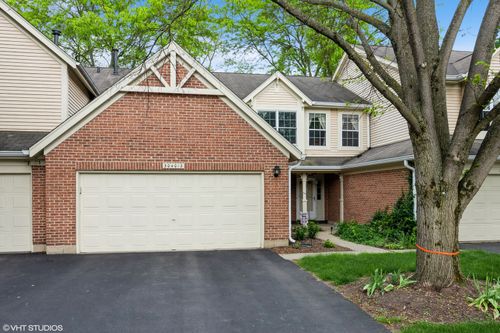 30W012 Laurel Ct, Warrenville, IL, 60555-1044 | Card Image