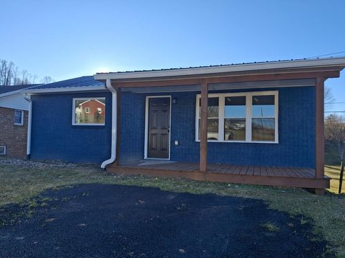 450 Adwolfe Rd, Marion, VA, 24354 | Card Image