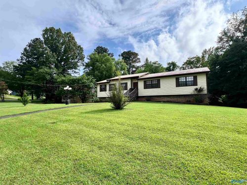 150 Fox Hollies Blvd, BESSEMER, AL, 35022-5027 | Card Image