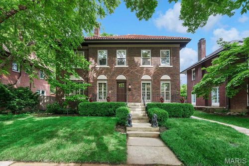 316 Melville Ave, University City, MO, 63130-4601 | Card Image
