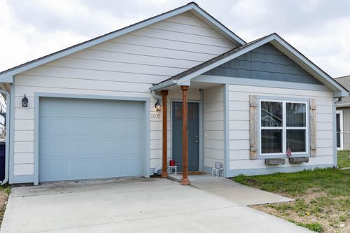 1605 Hill Valley Drive, Manhattan, KS, 66502 | Card Image