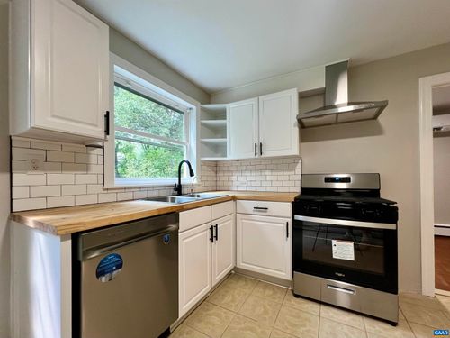 a-2525 Woodland Dr, CHARLOTTESVILLE, VA, 22903-4200 | Card Image
