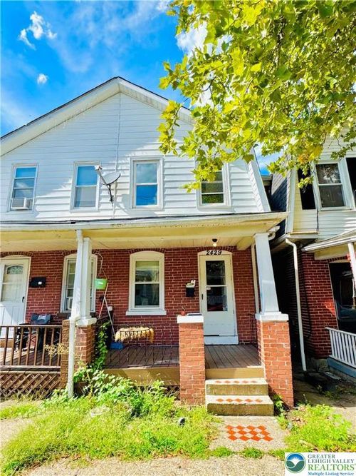 2429 Forest St, EASTON, PA, 18042-5367 | Card Image