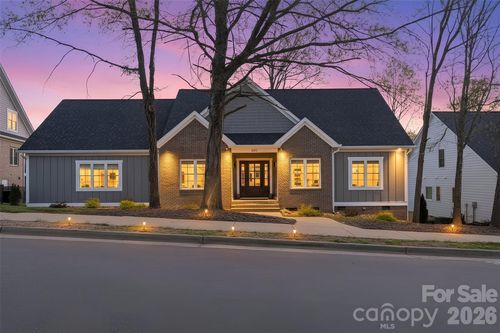 405 19th Avenue Cir Nw, Hickory, NC, 28601-1287 | Card Image