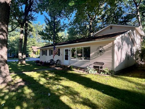 1740 Comanche Street, Traverse City, MI, 49686 | Card Image
