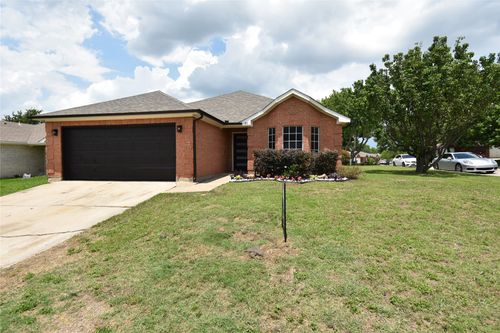 311 Stell Ave, Mansfield, TX, 76063-3178 | Card Image