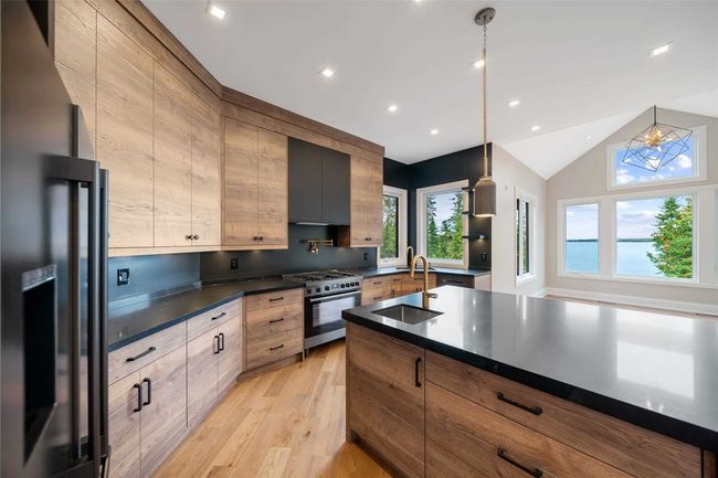 139 Elysian Fields Rd, House other with 4 bedrooms, 7 bathrooms and 13 parking in Cameron ON | Image 10