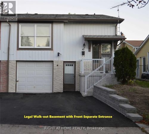 upper-47 Salisbury Cir, Brampton, ON, L6V2Z4 | Card Image