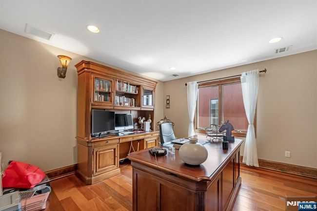 10 Fox Ter, House other with 6 bedrooms, 8 bathrooms and null parking in Cliffside Park NJ | Image 36