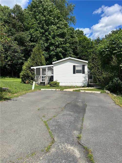 38 Ahearn, Upper Mt Bethel Twp, PA, 18343 | Card Image