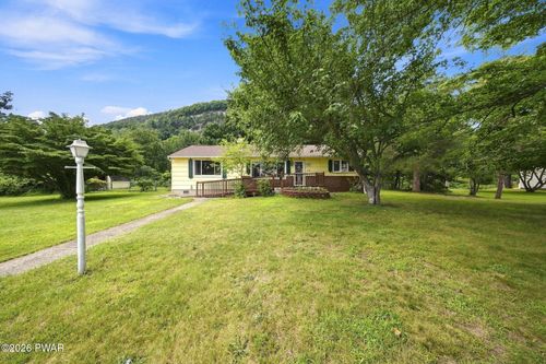 1055 Blue Ridge Ave, Matamoras, PA, 18336-1724 | Card Image