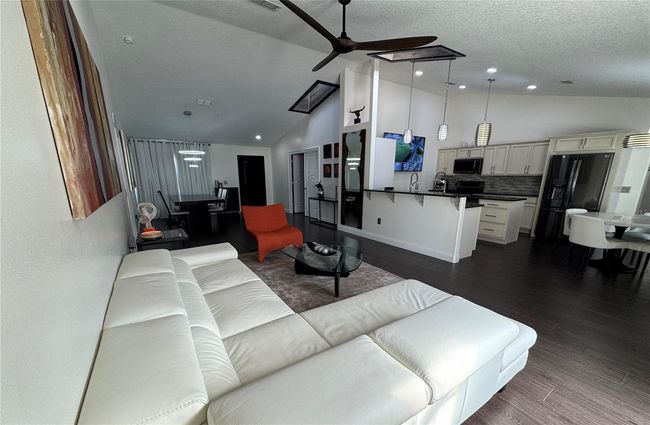 1125 Royal Marquis Cir, House other with 4 bedrooms, 2 bathrooms and null parking in OCOEE FL | Image 11