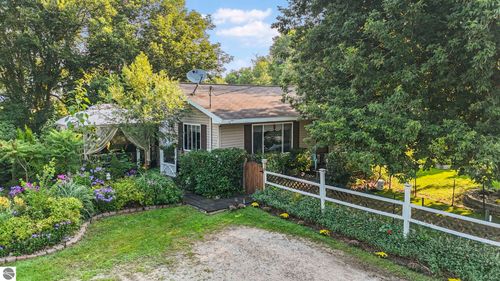114 Brigham, Buckley, MI, 49620-5106 | Card Image