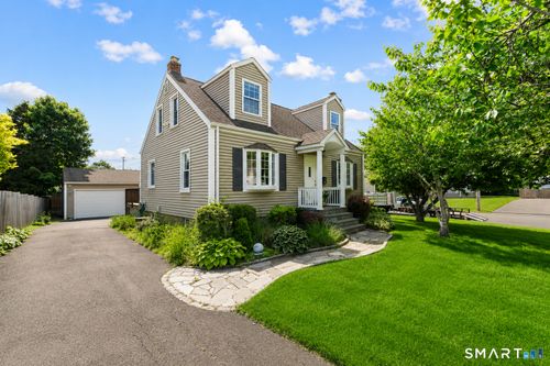 55 Vielie St, Stratford, CT, 06614-3811 | Card Image