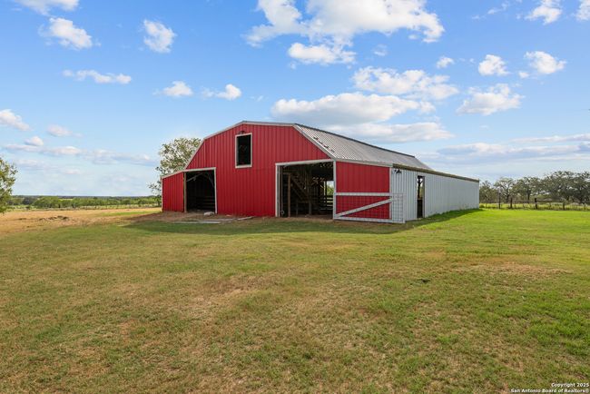 3041 Fm 3335, House other with 5 bedrooms, 3 bathrooms and null parking in Stockdale TX | Image 4