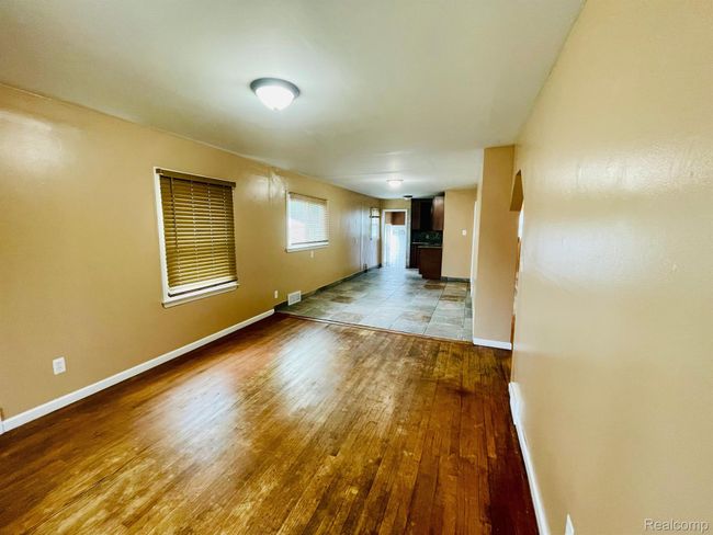 20817 Atlantic Ave, House other with 3 bedrooms, 1 bathrooms and null parking in Warren MI | Image 10