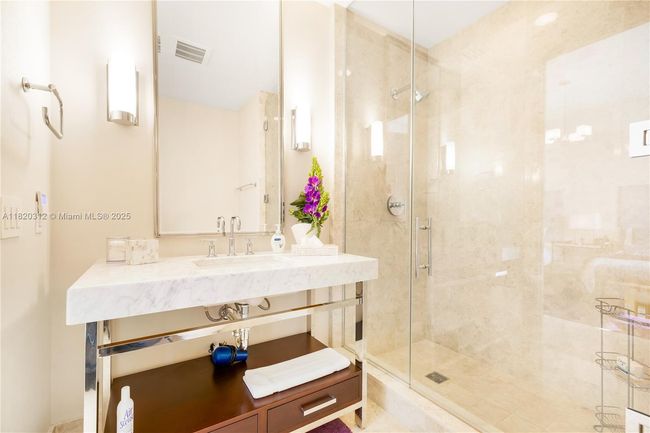UNIT-1101N - 9705 Collins Ave, Condo with 3 bedrooms, 4 bathrooms and null parking in Bal Harbour FL | Image 22