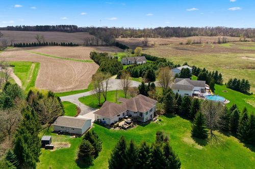 2145 Davis Hills Drive, Verona, WI, 53593 | Card Image