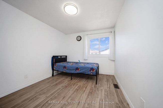 24 Jackman Dr, House other with 5 bedrooms, 2 bathrooms and 5 parking in Brampton ON | Image 17