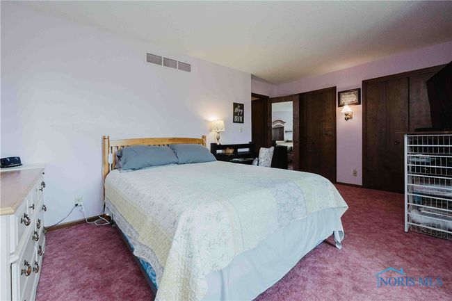 Primary Bedroom | Image 19