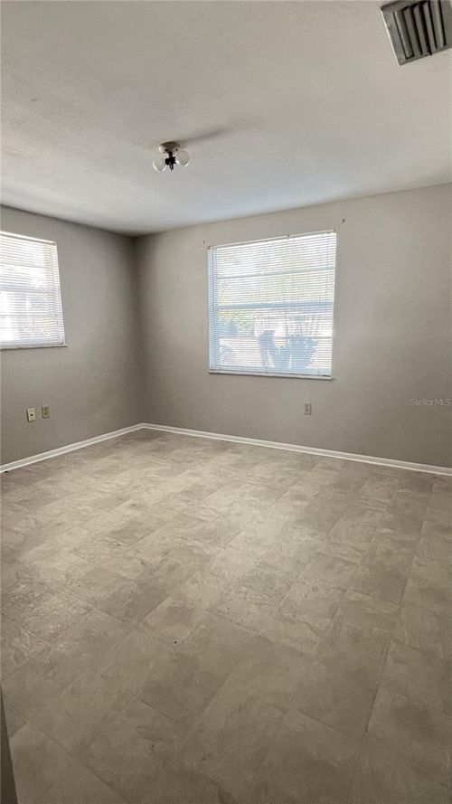 5123 17th St, Zephyrhills, FL, 33542-2149 | Card Image