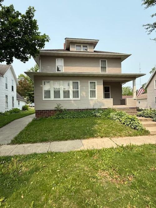 105 Oak St N, Mabel, MN, 55954-1501 | Card Image