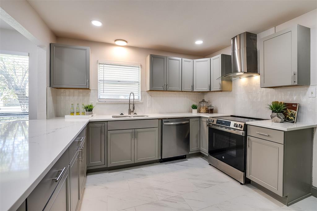 Santa Clara Ct, Grand Prairie, TX 75051