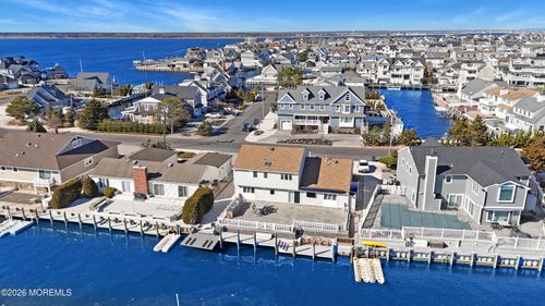 327 Tide Pond Rd, Mantoloking, NJ, 08738-1030 | Card Image