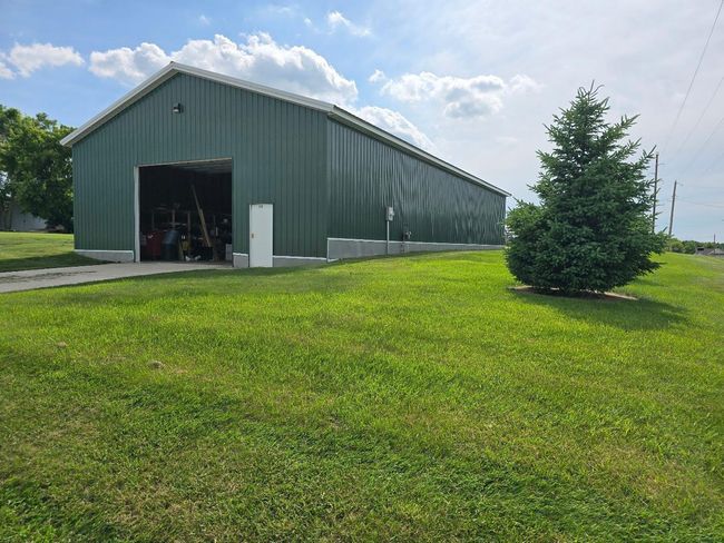 320 3 Rd Ave Nw, Home with 0 bedrooms, 0 bathrooms and null parking in Pipestone MN | Image 16