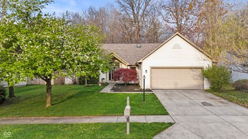 5252 Bracken Dr, Indianapolis, IN, 46239-7846 | Card Image