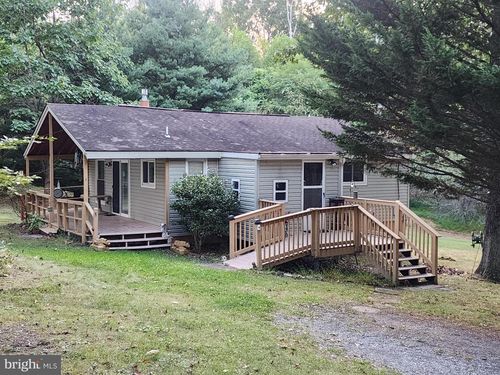 67 Redbud Ln, HEDGESVILLE, WV, 25427-5288 | Card Image