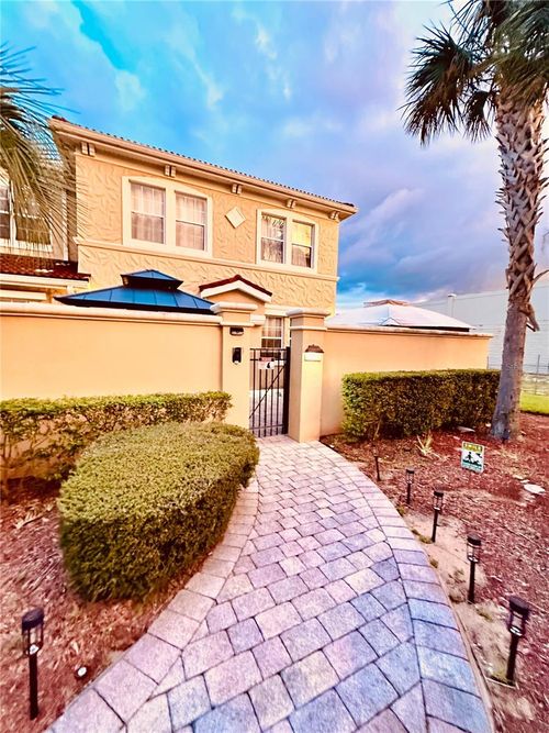 3014 Bella Vista Dr, DAVENPORT, FL, 33897-3681 | Card Image