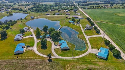 a-and-b-2143 Milanda Lake Rd, NEW BLOOMFIELD, MO, 65063-1922 | Card Image