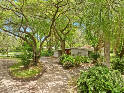 12725 Sw 80 Avenue, House other with 4 bedrooms, 2 bathrooms and null parking in Pinecrest FL | Image 1