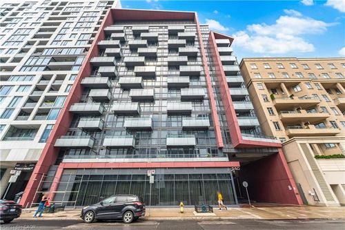 821-560 Front St W, Toronto, ON, M5V1C1 | Card Image